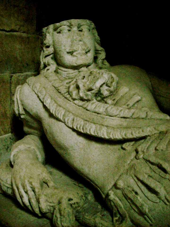 Effigy of Captain Henry Kingsmill 3