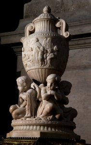 Eglise de la Madeleine Jean-Jacques-Marie Huvé Fonts Baptismaux Anges et vase 27102018