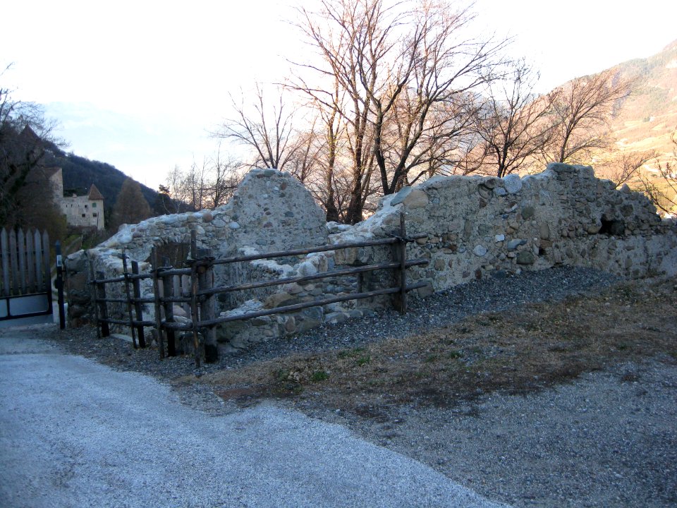 Ehemalige Zollstation in Karneid 1