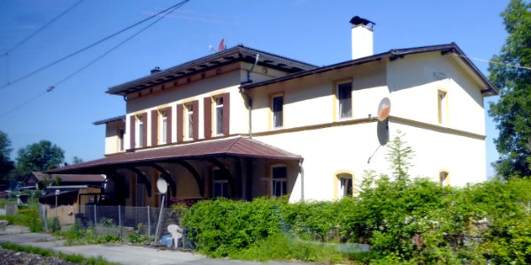 Ehemaliger Bahnhof Wilzhofen, Gleisseite, 1