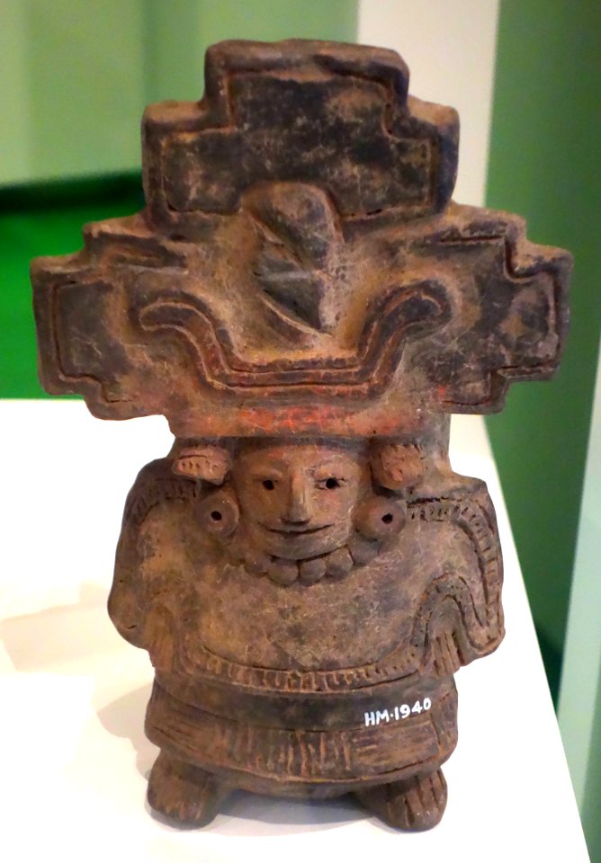 Effigy vessel of a woman with a glyph for corn in her headdress, Zapotec, Oaxaca, Mexico, 200-500 AD, clay - Royal Ontario Museum - DSC04519