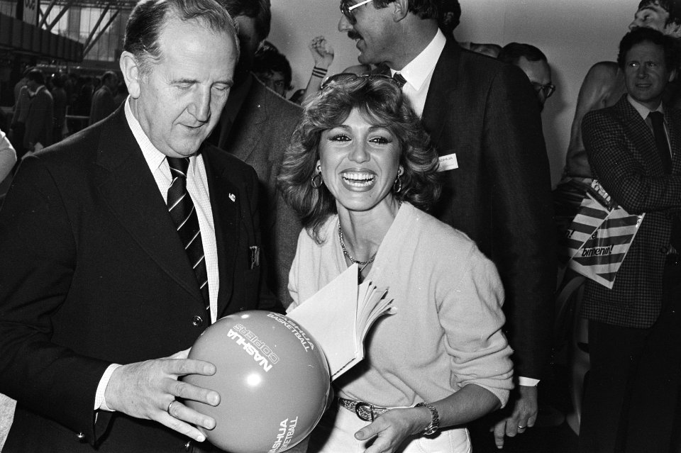 Efficiency Beurs 1980 in RAI in Amsterdam geopend door VNO-voorzitter Van Veen, , Bestanddeelnr 931-0833
