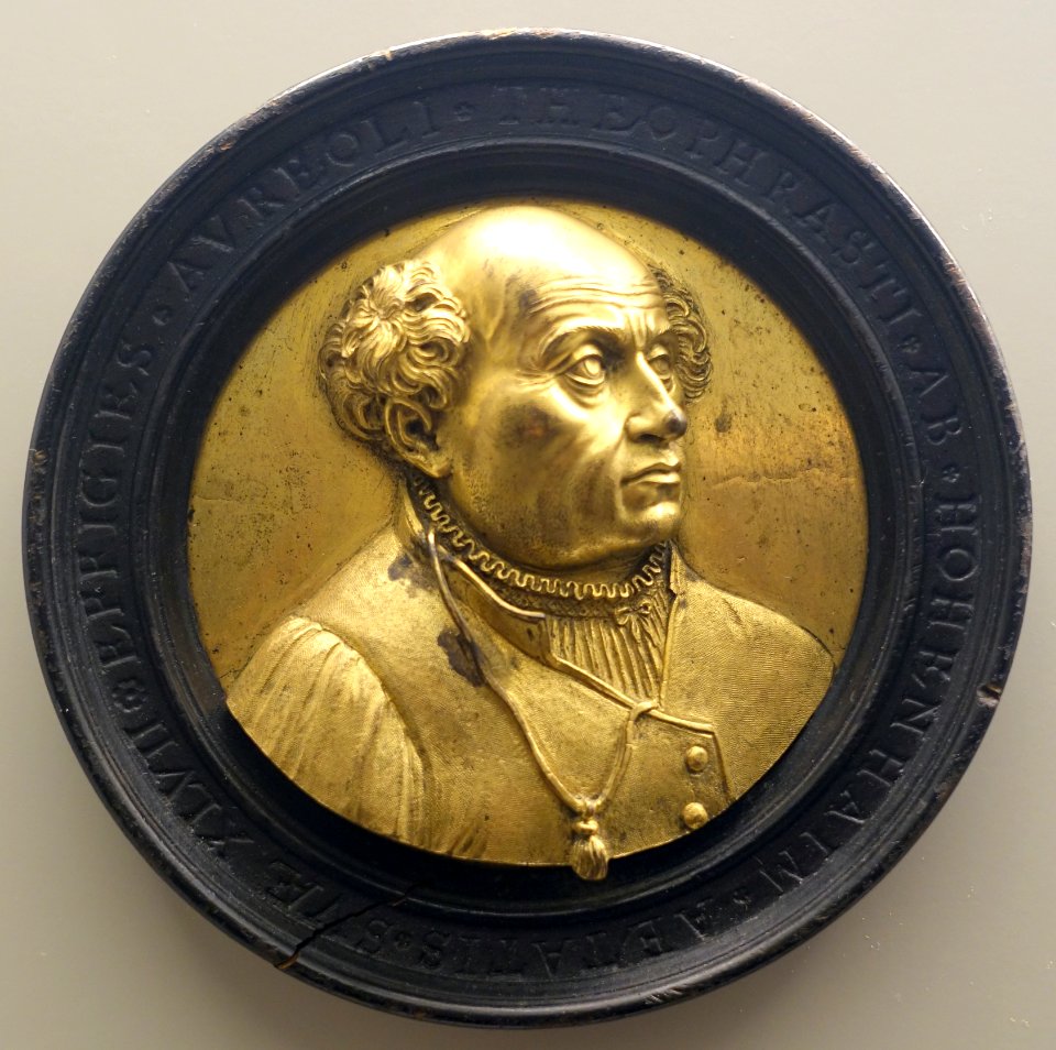 Effigy of Theophrast von Hohenheim, known as Paracelsus, by Georg Schweigger, Nurnerg, 1638, gilt bronze - Bode-Museum - DSC03404