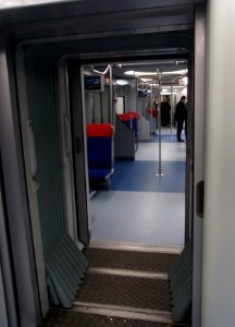 EG2Tv-001 gangway interior