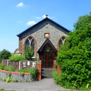Effingham Methodist Church, Chapel Hill, Effingham (May 2014) (6)