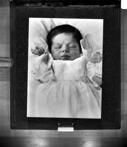 Eerste kind Prinses Christina en Jorge Guillermo, Bestanddeelnr 929-2349