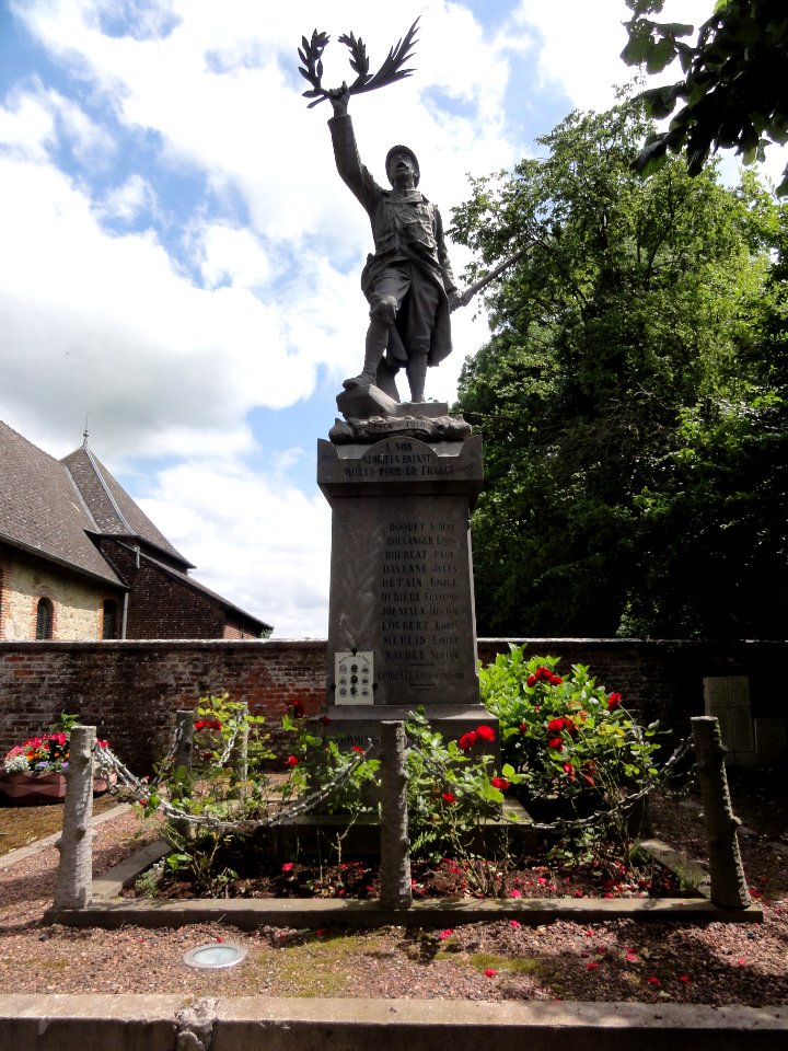 Effry (Aisne) monument aux morts