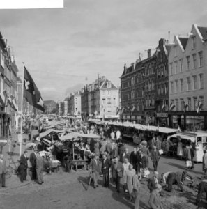 Eerste marktdag van Dapperstraat, Bestanddeelnr 912-9884
