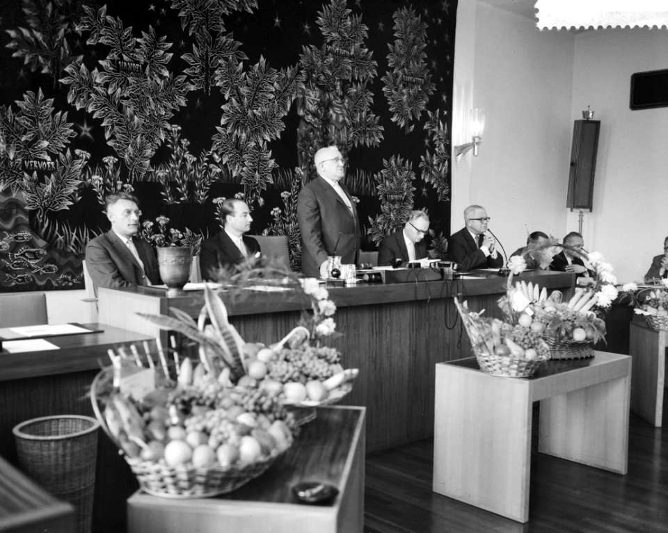 Eerste openbare vergadering Bedrijfsschap van Aardappelen Groenten en Fruit te D, Bestanddeelnr 910-7977