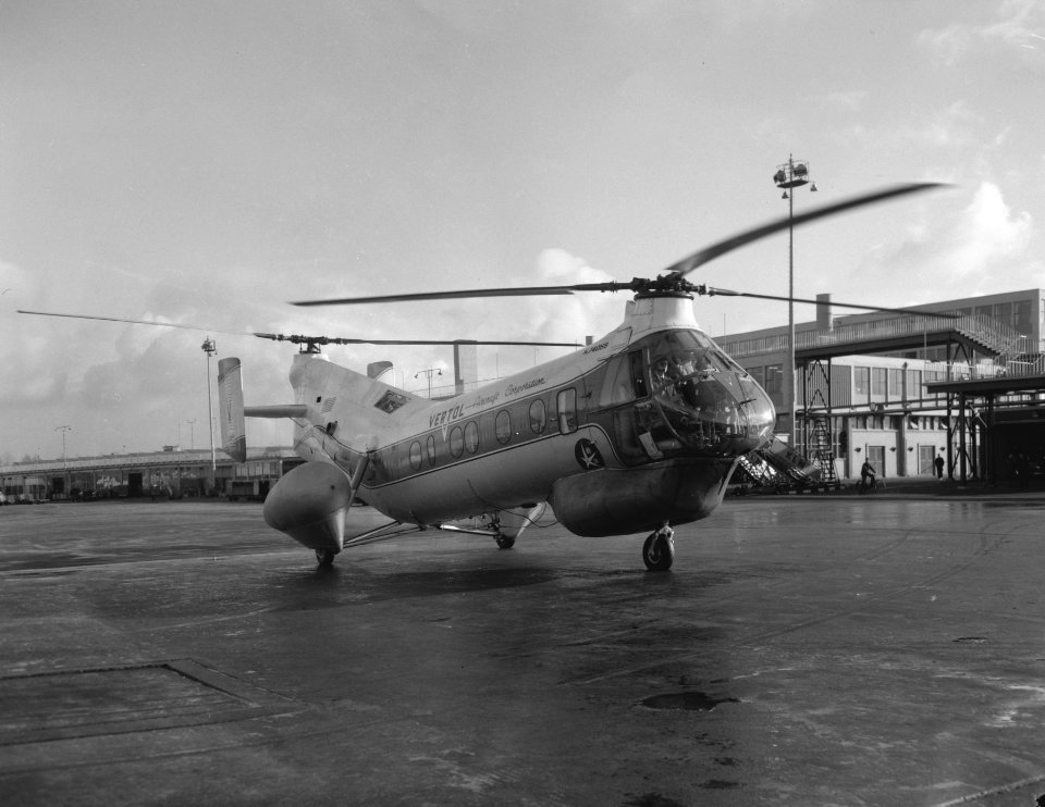 Eerste officiele proefvlucht met een helikopter tussen Amsterdam en Rotterdam, Bestanddeelnr 909-9513