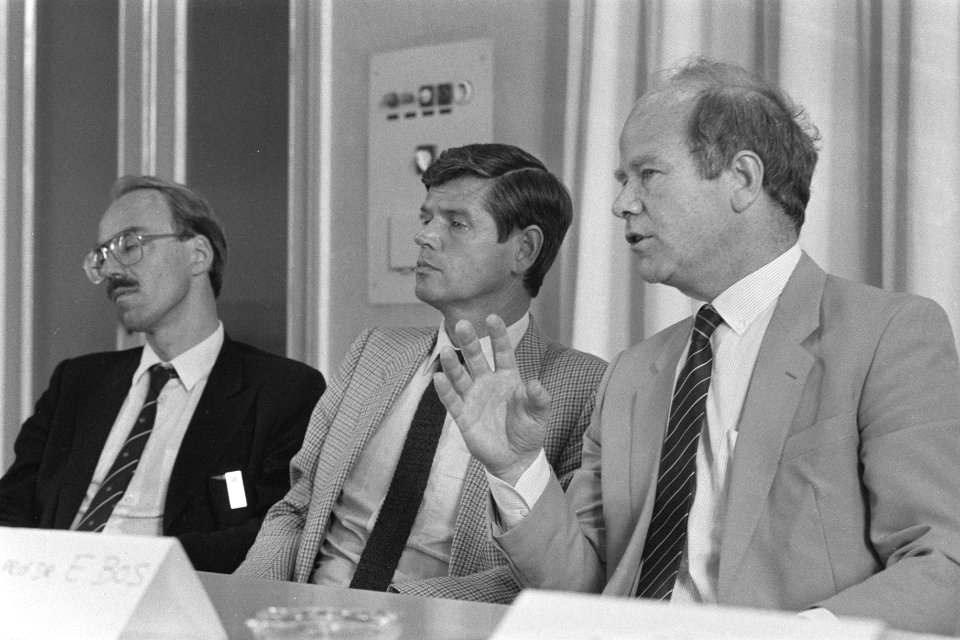 Eerste NL harttransplantatie in Rotterdam uitgevoerd tijdens persconferentie in, Bestanddeelnr 933-0126