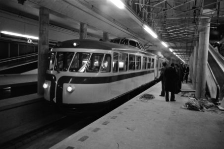 Eerste rit Schiphollijn en Kamerleden station Schiphol, Bestanddeelnr 929-9239