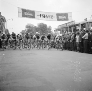Eerste professionale ronde na de oorlog in Schiedam, Bestanddeelnr 912-8169