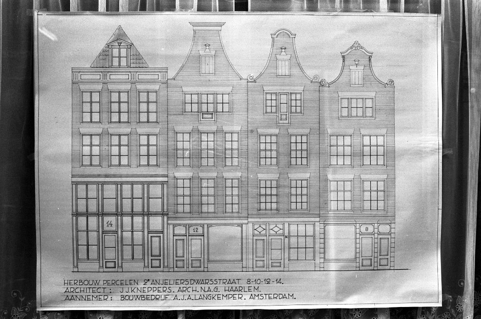 Eerste paal geslagen voor nieuwe flats met oude geveltjes tweede Ajeloerdwarsstr, Bestanddeelnr 925-9952