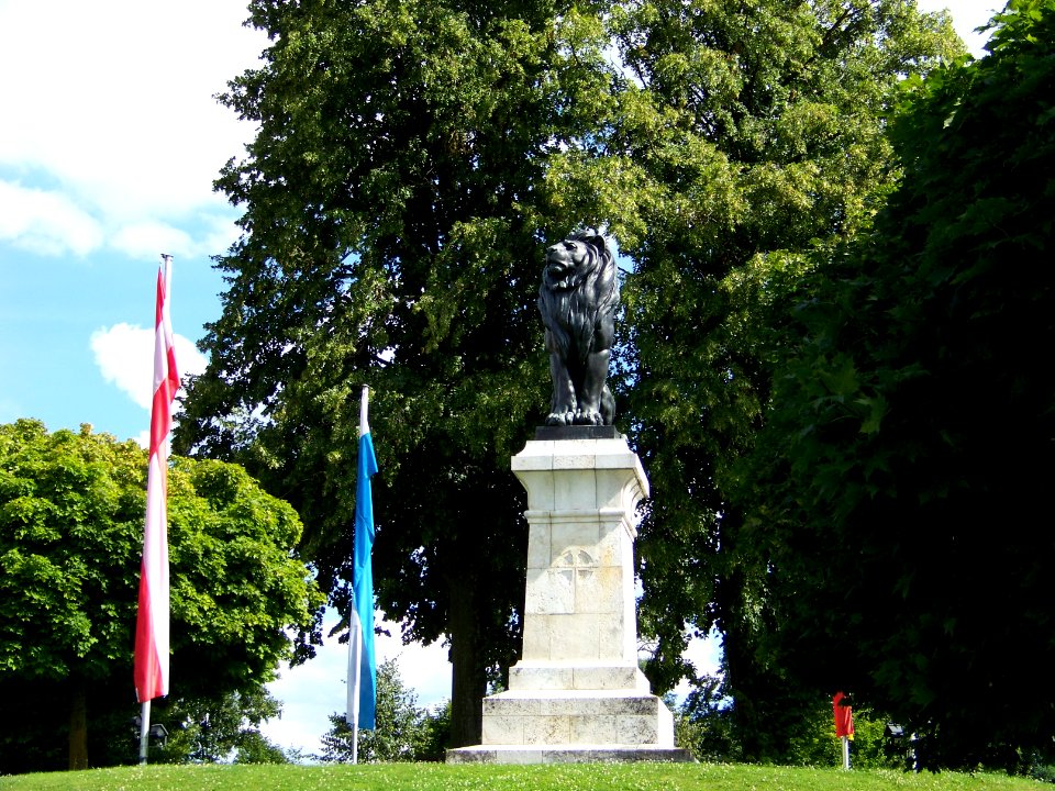 Eggmühl-Löwendenkmal