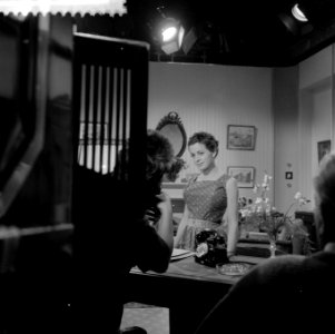 Eerste opname Nederlandse kleurenspeelfilm in Cinetone studio te Rotterdam, Bestanddeelnr 908-8979