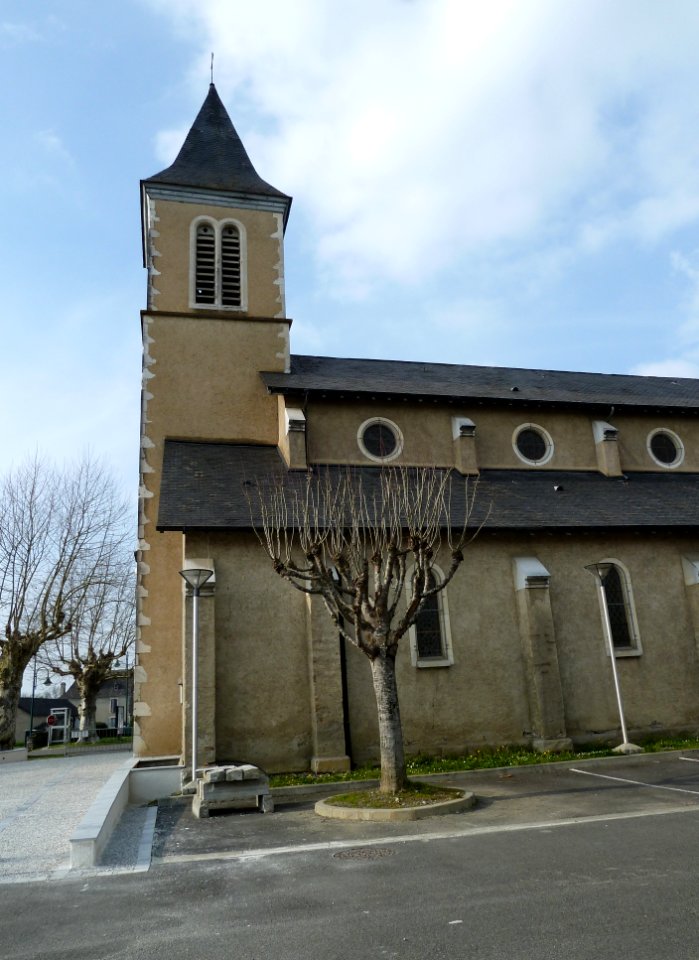 Eglise d'Artiguelouve vue 2