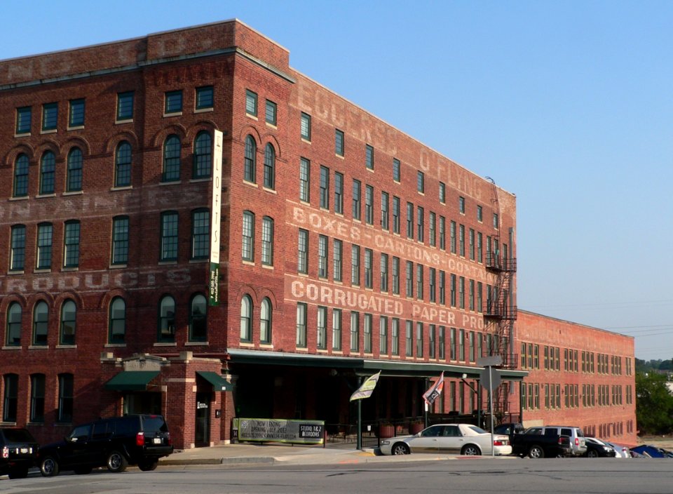 Eggerss-OFlyng bldg W side 1