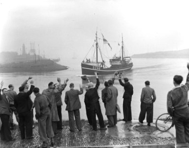 Eerste nieuwe haring aanvoer IJmuiden Scheveningen 9, Bestanddeelnr 904-5878
