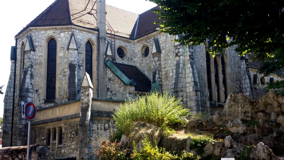 Eglise à Lancy 02