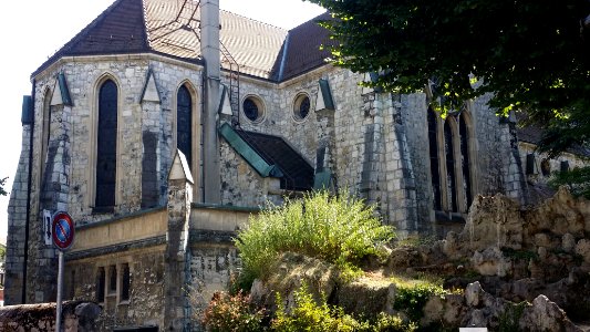 Eglise à Lancy 02