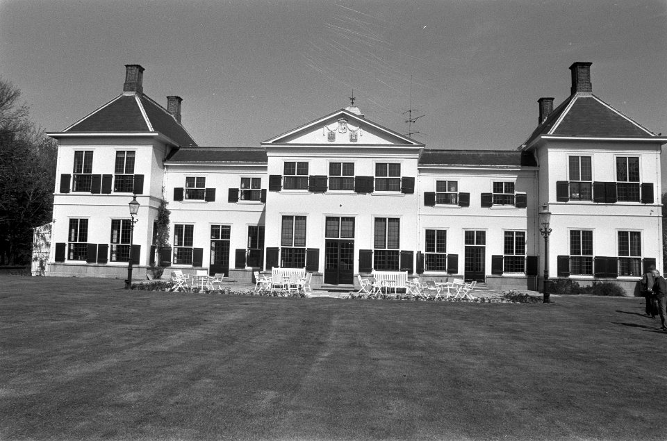 Eerste Ministerraadsvergadering van kabinet Den Uyl op het Catshuis, exterieur C, Bestanddeelnr 926-4054