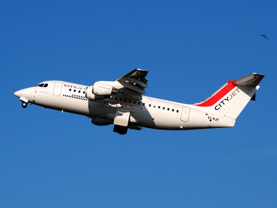 EI-RJF CityJet, AVRO RJ 85, takeoff from Schiphol (AMS - EHAM), The Netherlands, 16may2014, pic-3