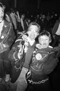 Eerste Nederlandse Punkfestival in Paradiso Amsterdam punkers tijdens festiva, Bestanddeelnr 929-5806