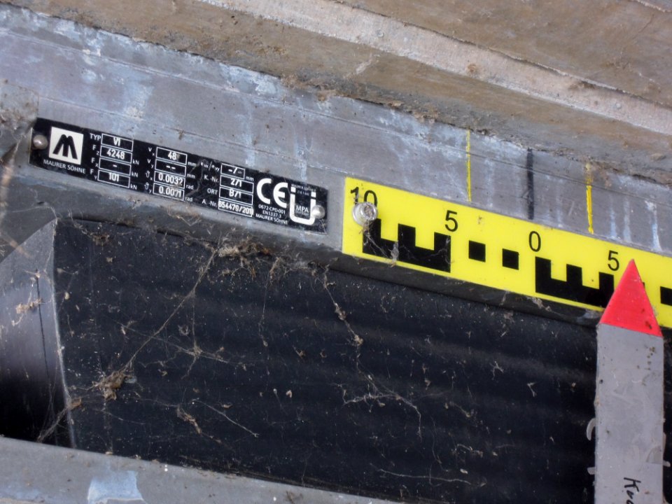 Elsterentlastungsbrücke B 186 Polymer-Auflager bei Minustemperaturen Anfang März 2018d