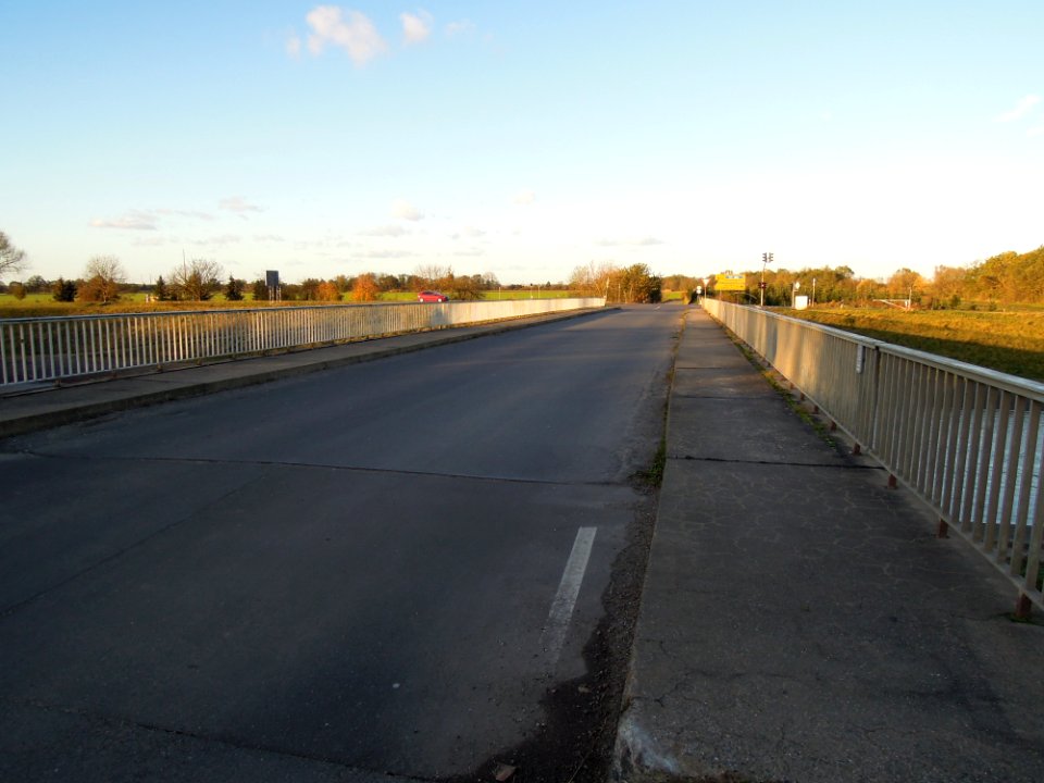 Elsterbrücke Kleindalzig Fahrbahn Ende Oktober 2017