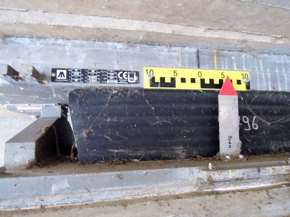 Elsterentlastungsbrücke B 186 Polymer-Auflager bei Minustemperaturen Anfang März 2018c
