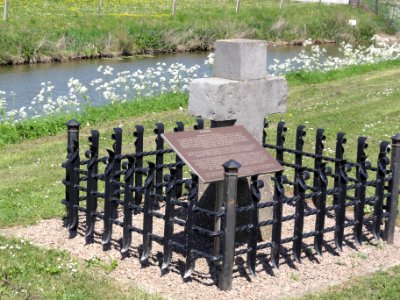 Elst Rijksmonument 14951 moordkruis langs de Linge 02
