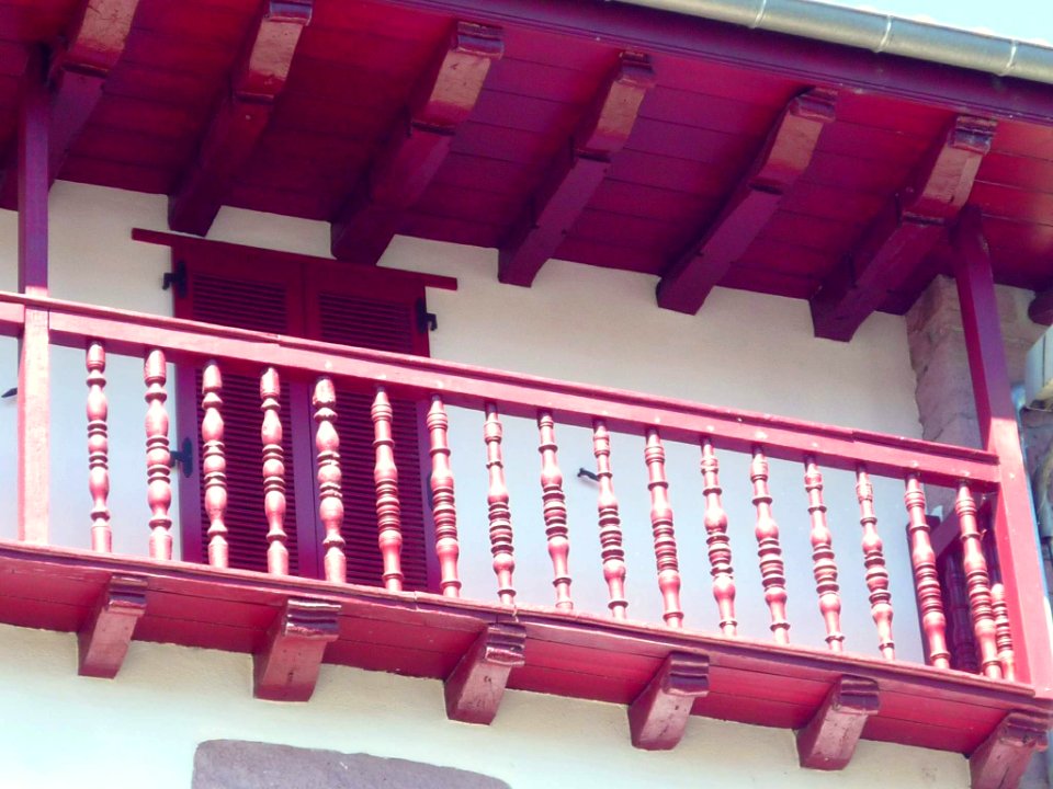 Elizondo (Baztan) - Ventanas y balcones 25