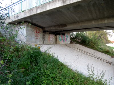 Elsterbrücke Döhlen (S 68) westliches Widerlager Ende Oktober 2017