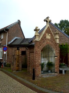Elsloo-Waterpomp + kapel Raadhuisstraat-Kaakstraat