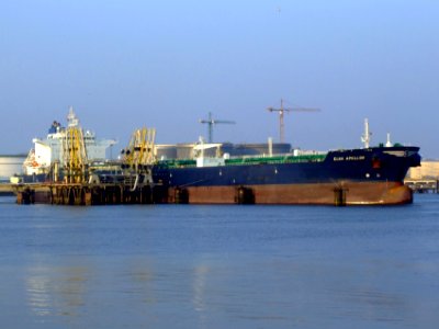 Elka Apollon - IMO 9299111 - Callsign SYEK at the '7e Petroleumhaven', Port of Rotterdam, Holland 29-Apr-2007