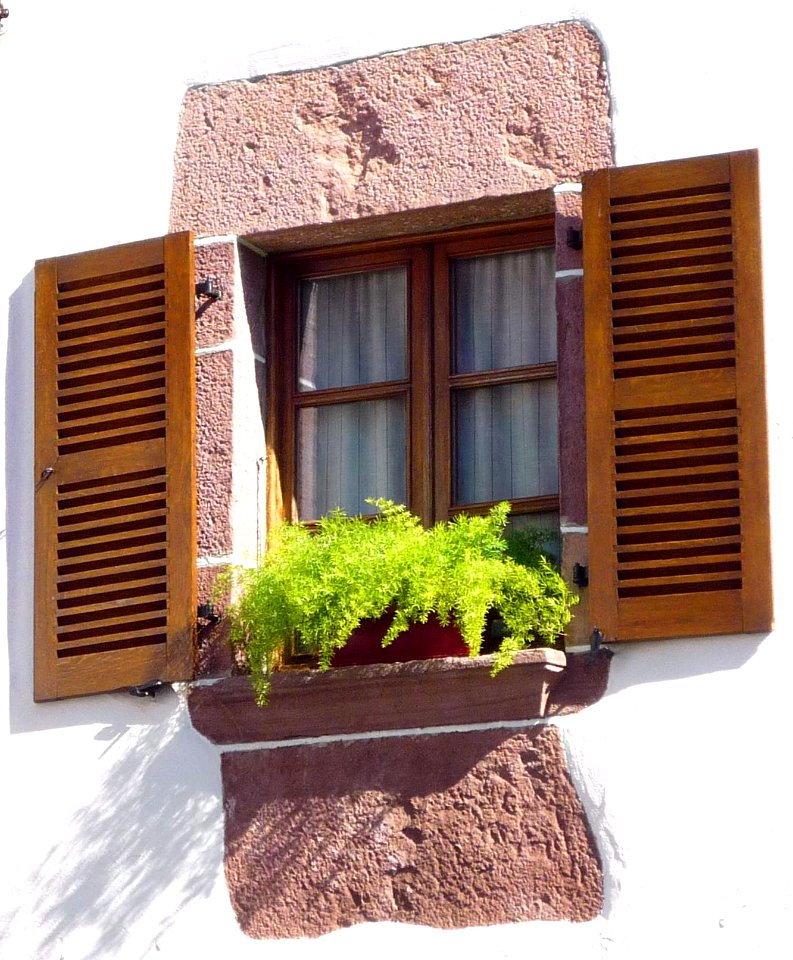 Elizondo (Baztan) - Ventanas y balcones 17