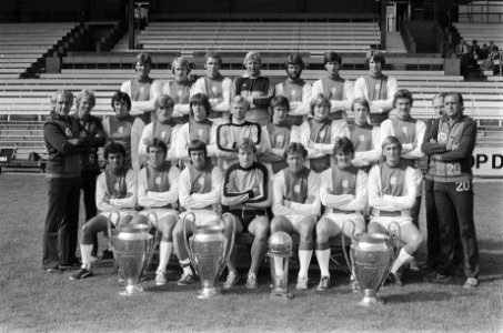 Elftal ajax, Bestanddeelnr 929-8296