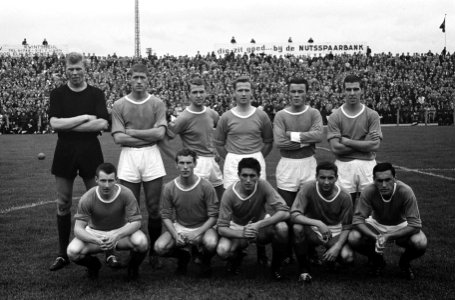 Elftal ADO Vianen, Villerius, Aardse, Kleindijk, Verlang van der Lee , Heijnen,, Bestanddeelnr 915-5068