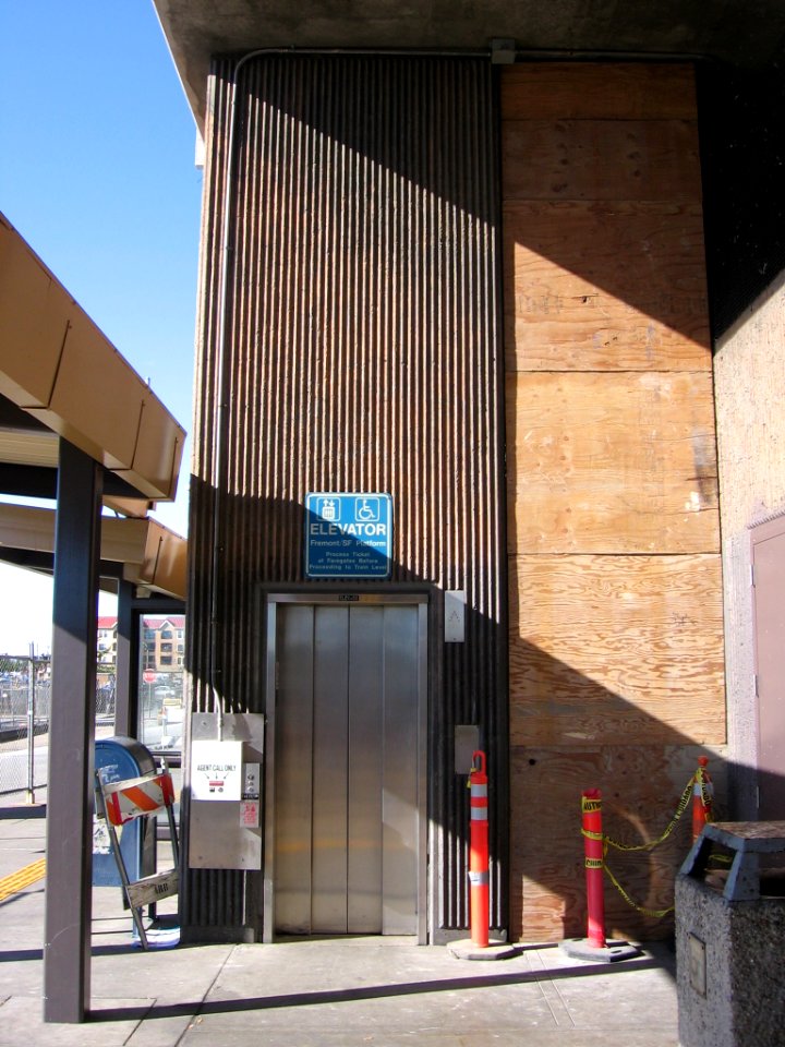 Elevator to southbound platform at El Cerrito del Norte station, October 2012