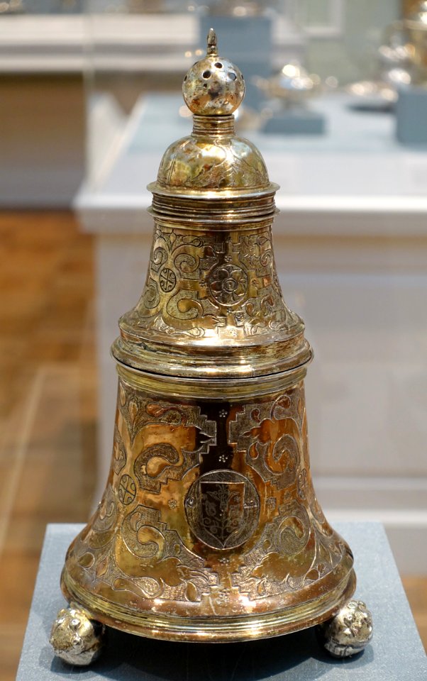 Elizabeth I bell salt, maker's mark NR conjoined, London, 1591-1592, silver, gilt - Portland Art Museum - Portland, Oregon - DSC08861