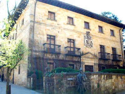 Elorrio - Palacio Zearsolo o del Marqués de Casajara 1