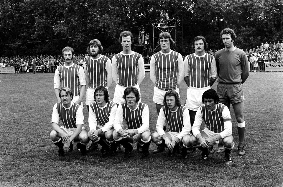 Elftal van Spijkenisse, Bestanddeelnr 927-9895