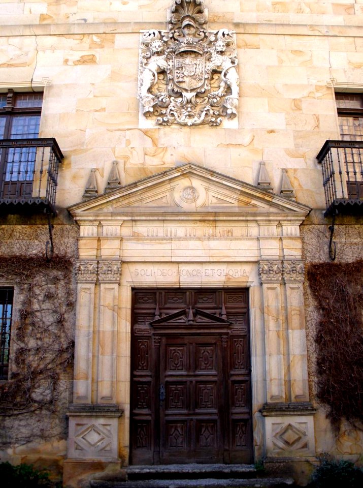 Elorrio - Palacio Zearsolo o del Marqués de Casajara 2