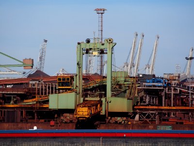 EMO terminal in de Hartelhaven