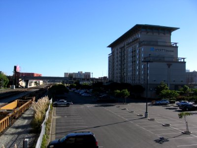 Emeryville Station 2691 05