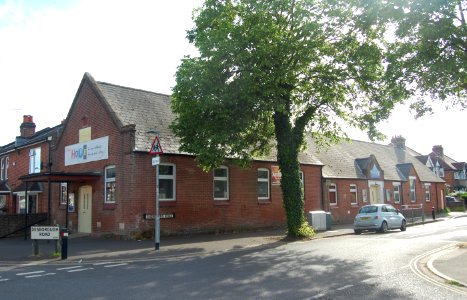 Emmanuel Baptist Church, Cherbourg Road, Eastleigh (June 2019) (2)