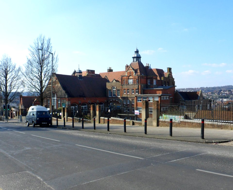 Elm Grove Primary School, Elm Grove, Brighton (April 2013) (3)