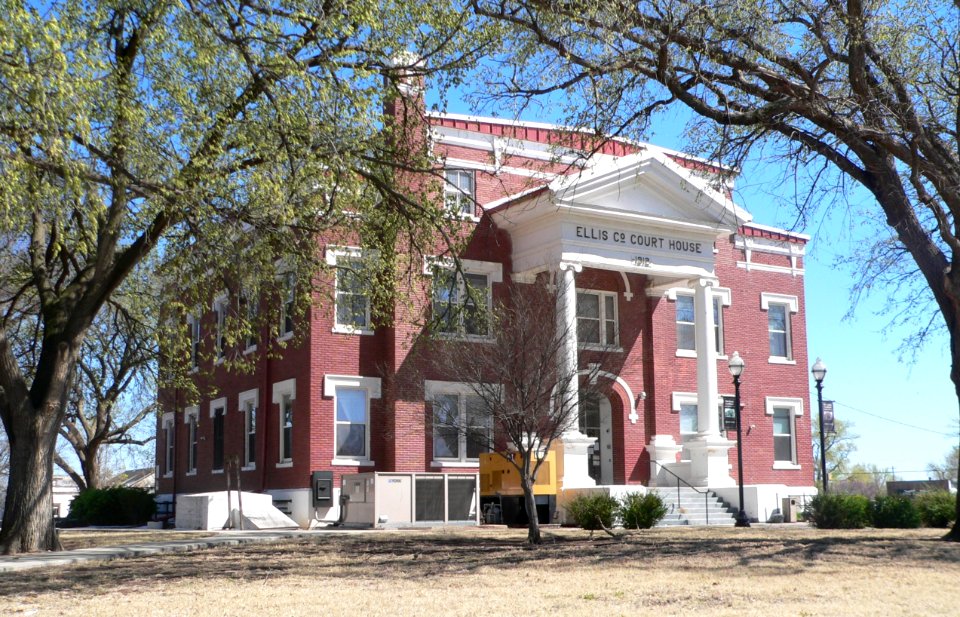 Ellis County, Oklahoma courthouse from NW 1