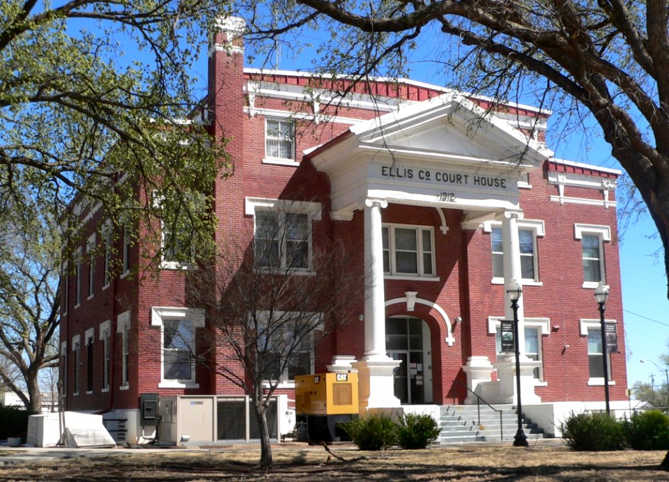 Ellis County, Oklahoma courthouse from NW 2